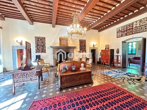 casa indipendente in vendita ad Arezzo in zona Quarata