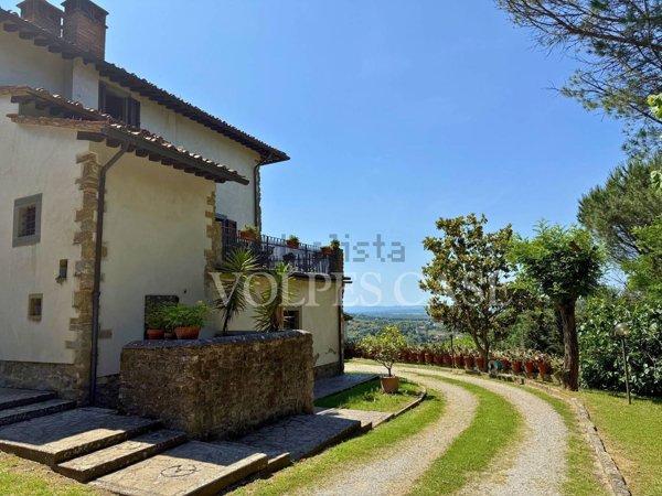 casa indipendente in vendita ad Arezzo in zona Sant'Anastasio