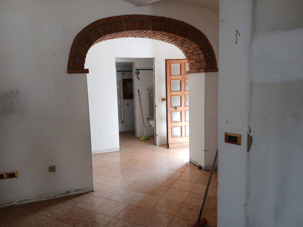 casa indipendente in vendita ad Arezzo in zona Agazzi