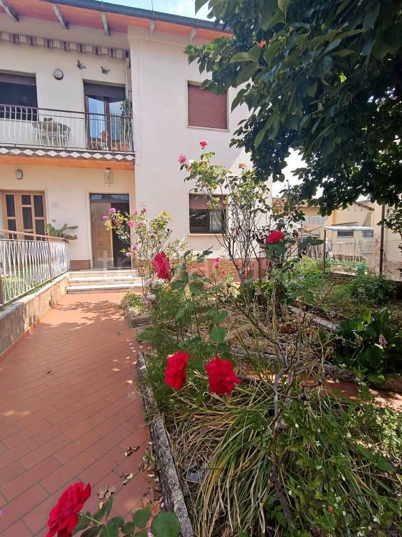 appartamento in vendita ad Arezzo in zona Fiorentina