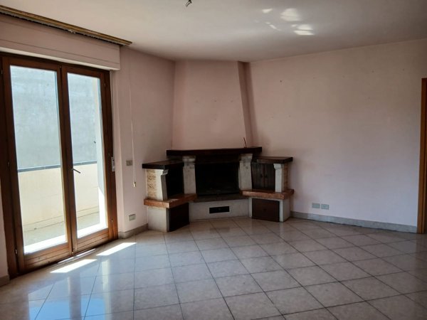 appartamento in vendita ad Arezzo in zona Rigutino