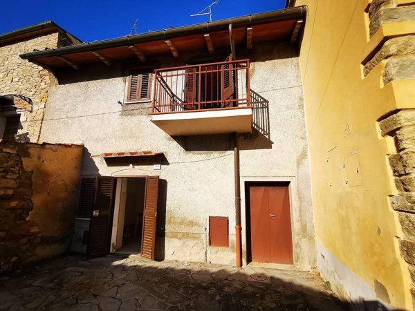 intera palazzina in vendita ad Arezzo in zona Centro Città