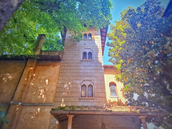 casa indipendente in vendita ad Arezzo