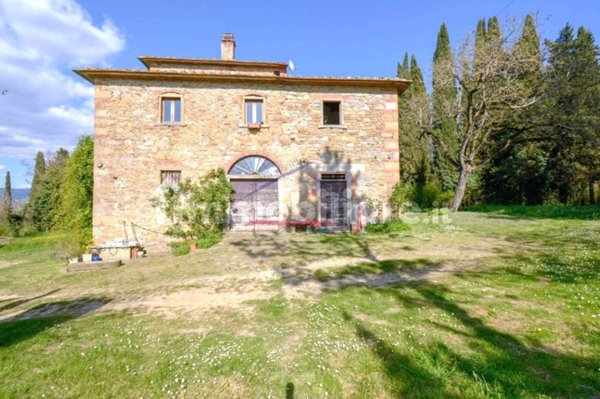 casa indipendente in vendita ad Arezzo in zona Stroppiello