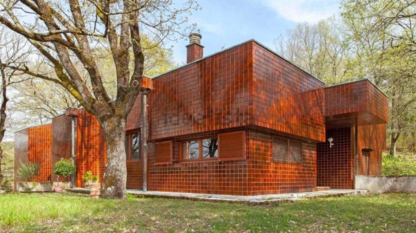 casa indipendente in vendita ad Arezzo in zona Ponte Alla Chiassa