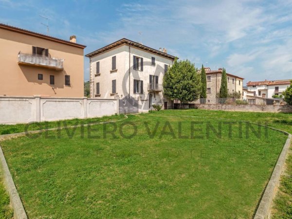 casa indipendente in vendita ad Arezzo