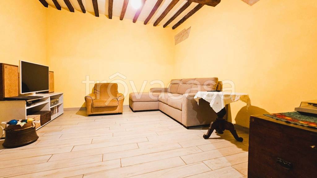 casa indipendente in vendita ad Arezzo in zona Centro Città