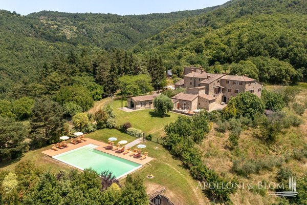 casa indipendente in vendita ad Arezzo