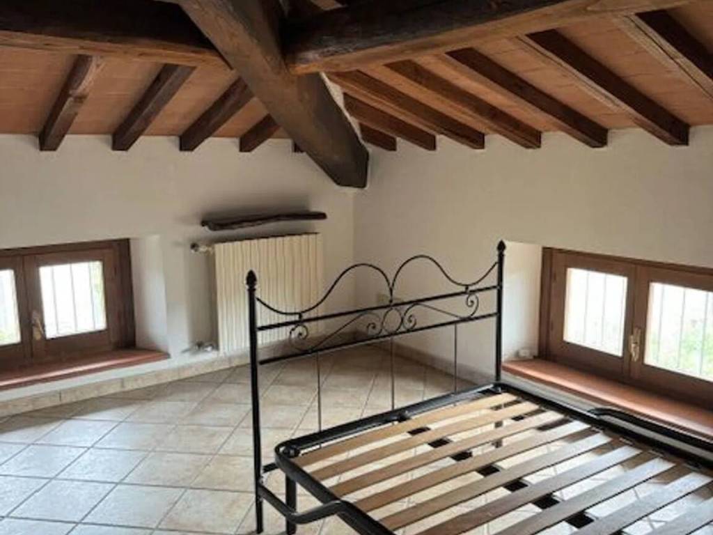 casa indipendente in vendita ad Arezzo in zona Chiassa-Tregozzano