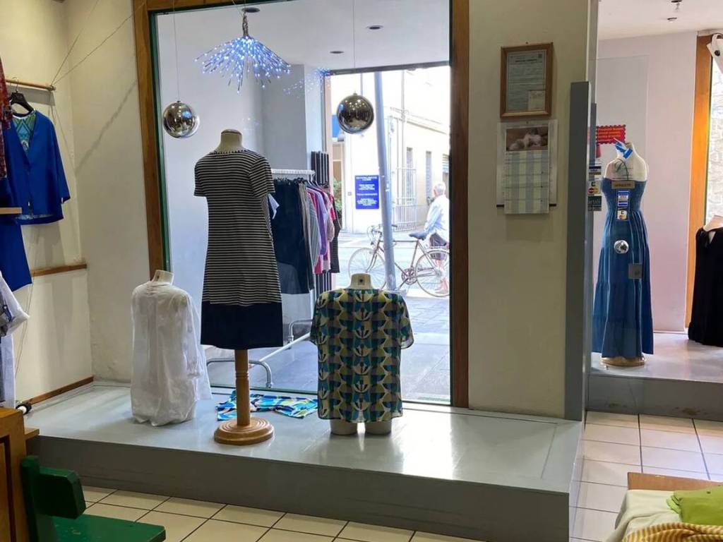 negozio in vendita ad Arezzo in zona Vittorio Veneto