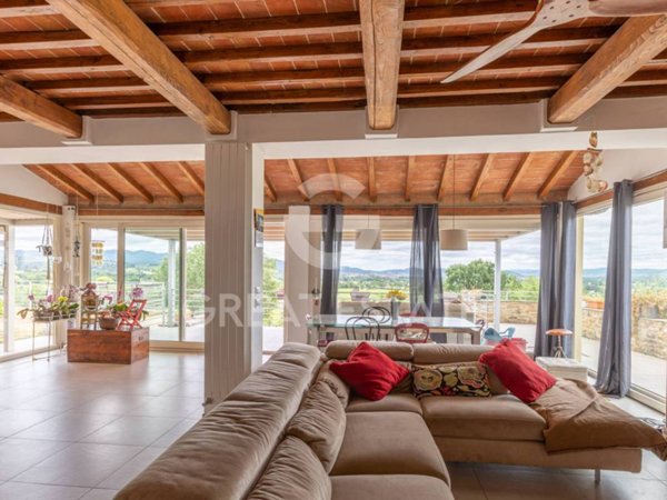 casa indipendente in vendita ad Arezzo in zona San Firenze-Fonte di Sala