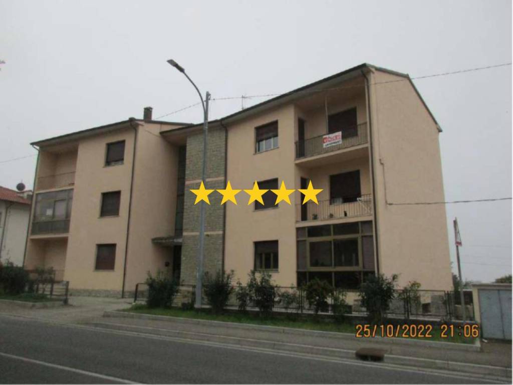 appartamento in vendita ad Arezzo in zona Rigutino