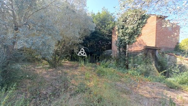 casa indipendente in vendita ad Arezzo in zona San Polo