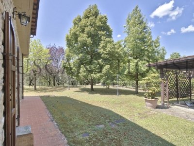 casa indipendente in vendita ad Arezzo
