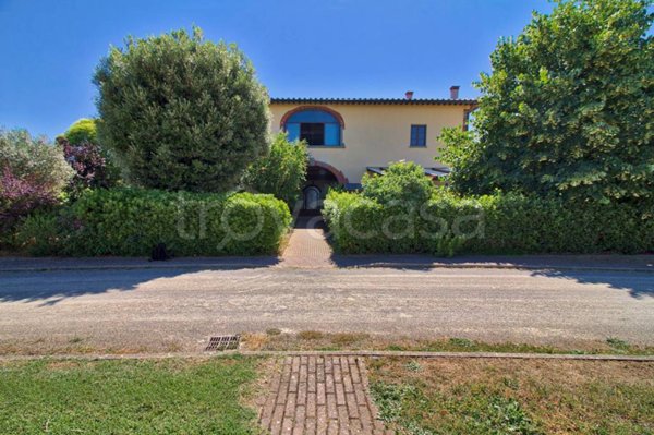 appartamento in vendita ad Arezzo in zona Frassineto