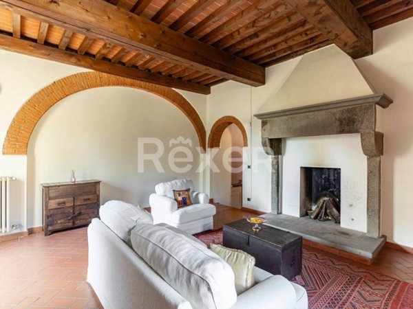 casa indipendente in vendita ad Arezzo in zona Frassineto