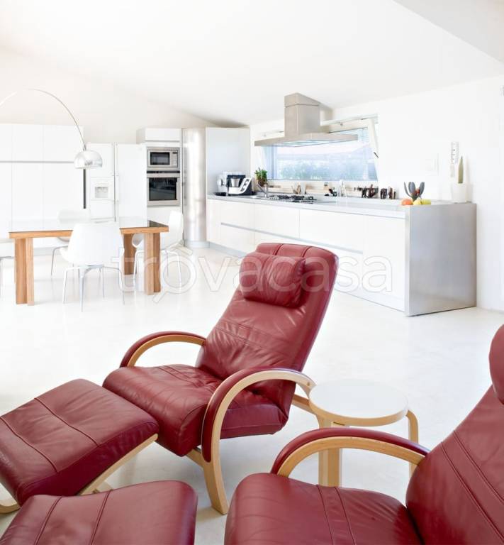casa indipendente in vendita ad Arezzo in zona Fiorentina