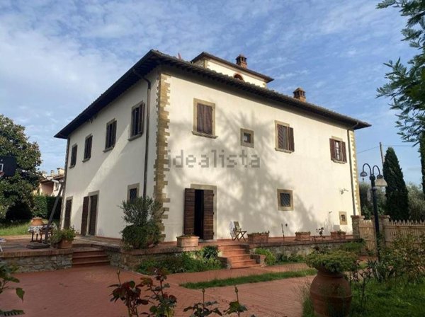 casa indipendente in vendita ad Arezzo