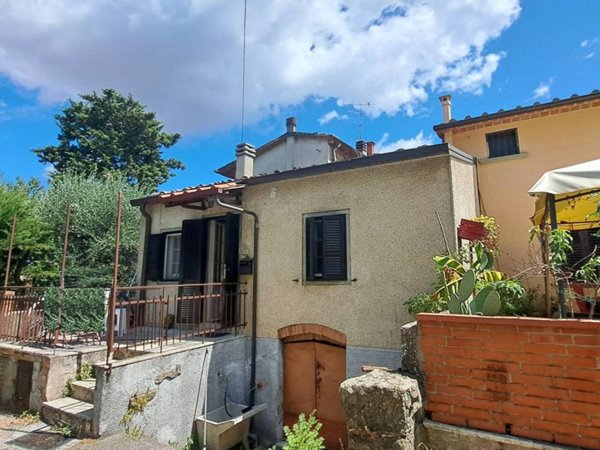 appartamento in vendita ad Arezzo in zona Santa Firmina