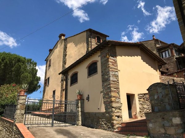 casa indipendente in vendita ad Arezzo