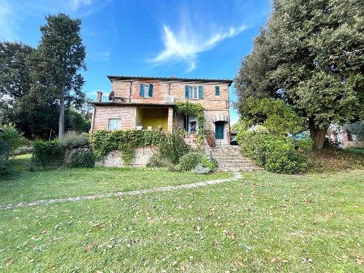 casa indipendente in vendita ad Arezzo