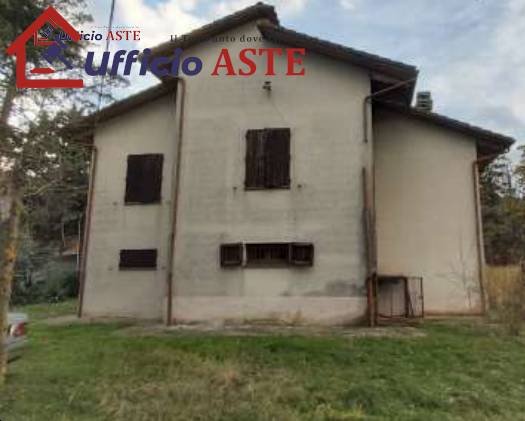 casa indipendente in vendita ad Arezzo in zona San Cassiano