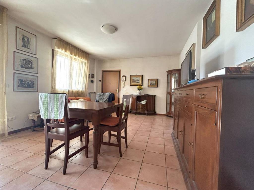 appartamento in vendita ad Arezzo in zona Pescaiola
