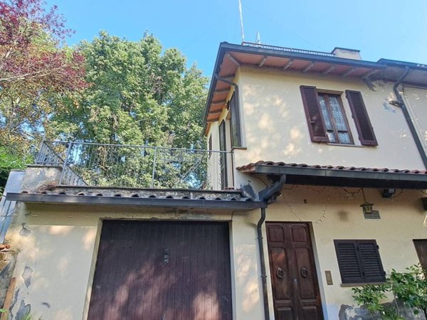 casa indipendente in vendita ad Arezzo in zona Ponte Alla Chiassa