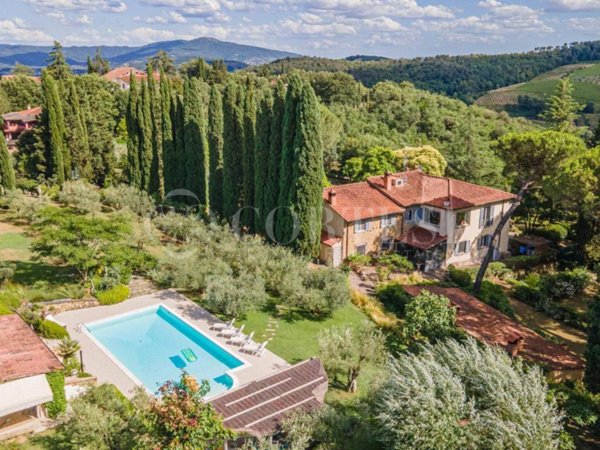 casa indipendente in vendita ad Arezzo in zona Fiorentina