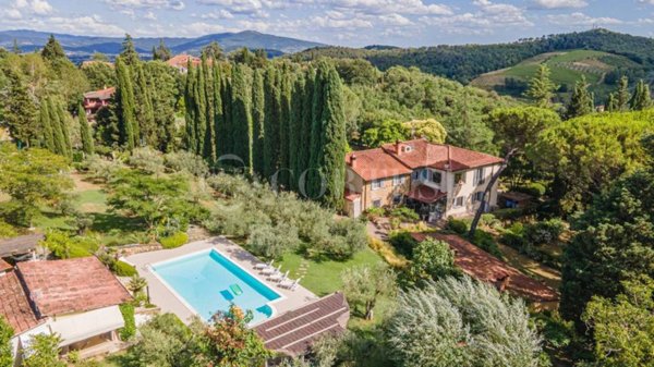 casa indipendente in vendita ad Arezzo in zona Pratantico-Indicatore