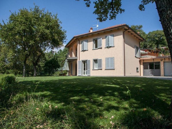 casa indipendente in vendita ad Arezzo