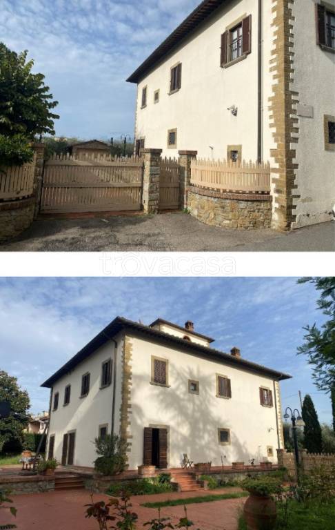 casa indipendente in vendita ad Arezzo in zona Centro Città