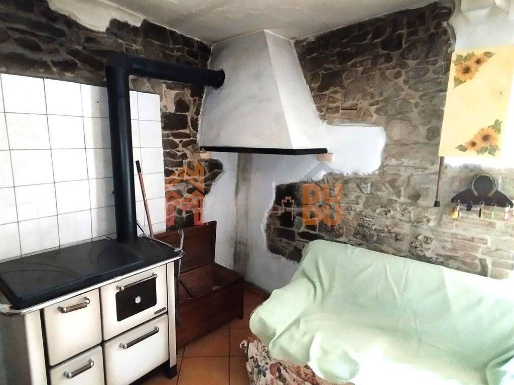 casa indipendente in vendita ad Arezzo in zona San Zeno