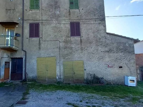 appartamento in vendita ad Arezzo in zona Puliciano
