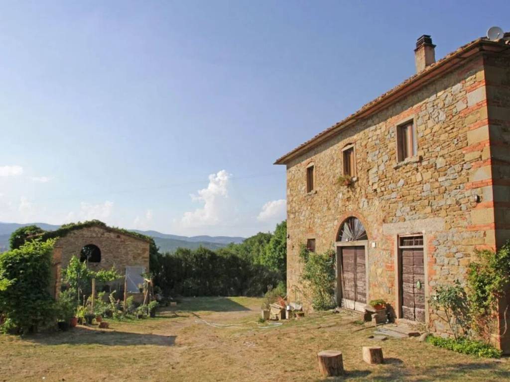 casa indipendente in vendita ad Arezzo in zona Centro Città
