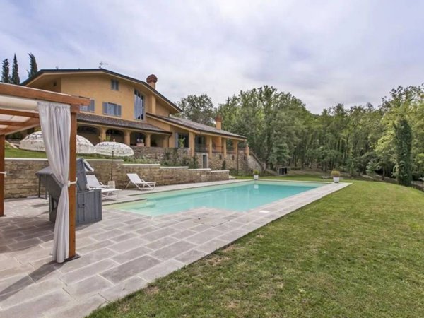 casa indipendente in vendita ad Arezzo