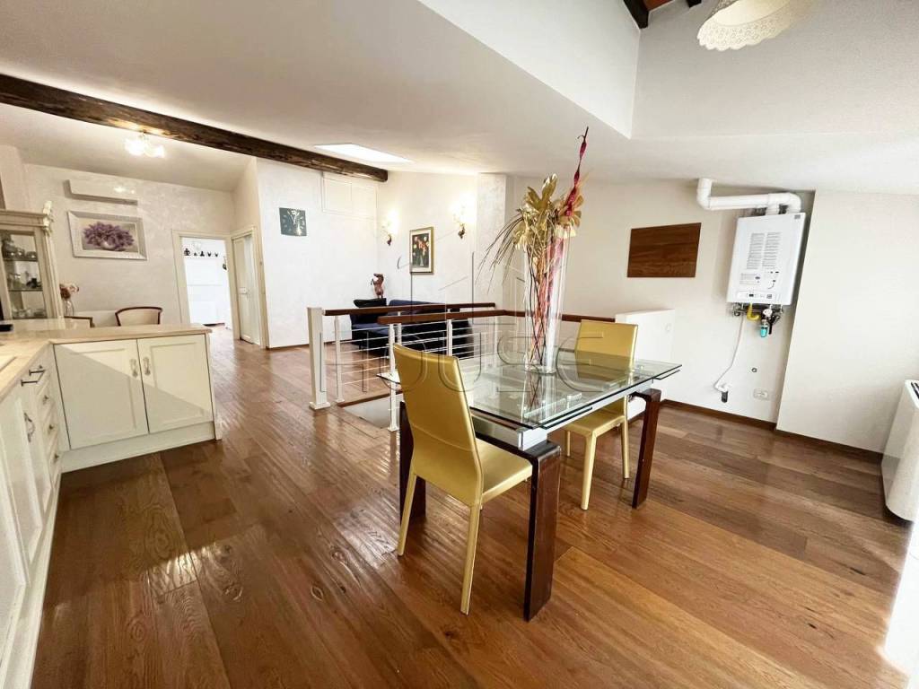 appartamento in vendita ad Arezzo in zona Centro Città