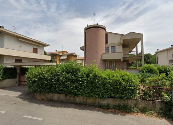 casa indipendente in vendita ad Arezzo