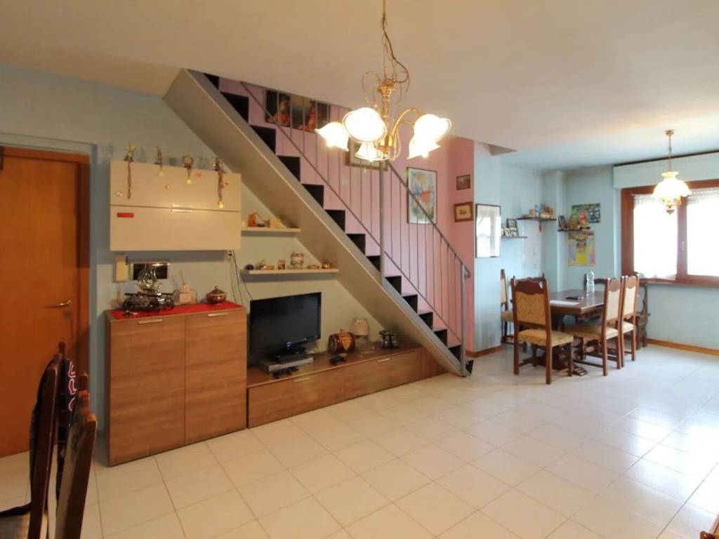 appartamento in vendita ad Arezzo in zona San Zeno