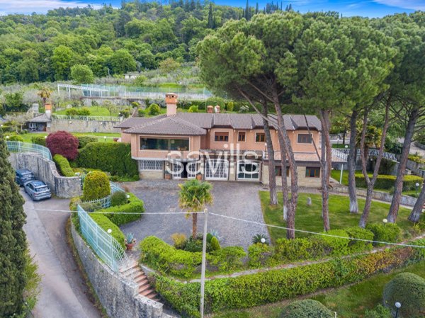 casa indipendente in vendita ad Arezzo in zona Centro Città