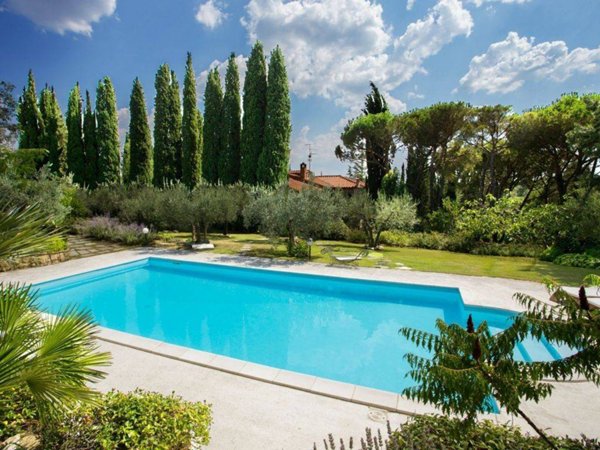 casa indipendente in vendita ad Arezzo