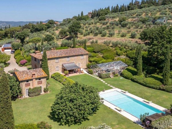 casa indipendente in vendita ad Arezzo
