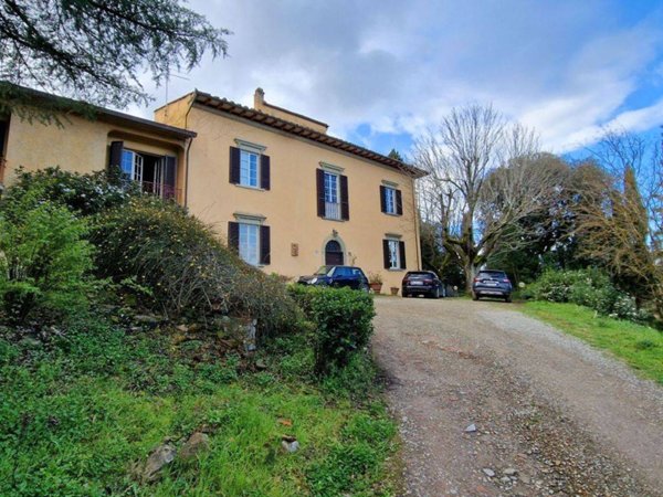 casa indipendente in vendita ad Arezzo