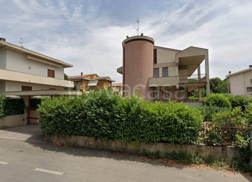 casa indipendente in vendita ad Arezzo