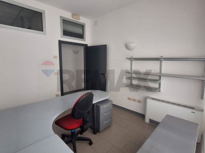 ufficio in vendita ad Arezzo in zona Centro Città