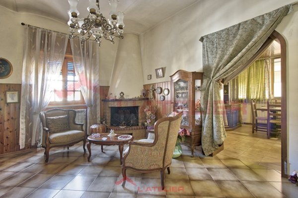 casa indipendente in vendita ad Arezzo in zona Vittorio Veneto