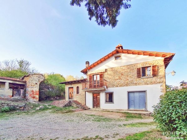 casa indipendente in vendita ad Arezzo in zona San Firenze-Fonte di Sala