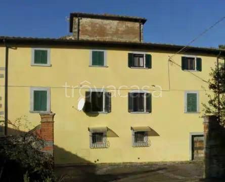 appartamento in vendita ad Arezzo in zona Puliciano