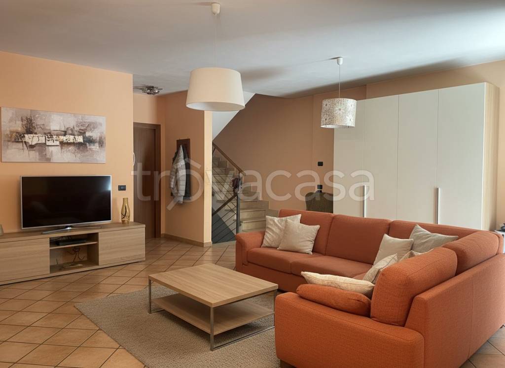 casa indipendente in vendita ad Arezzo