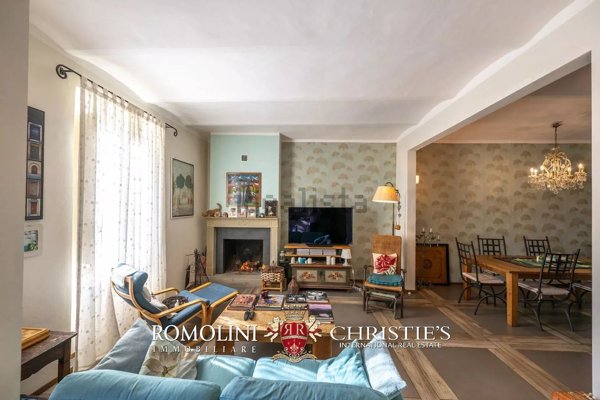 casa indipendente in vendita ad Arezzo in zona Centro Città